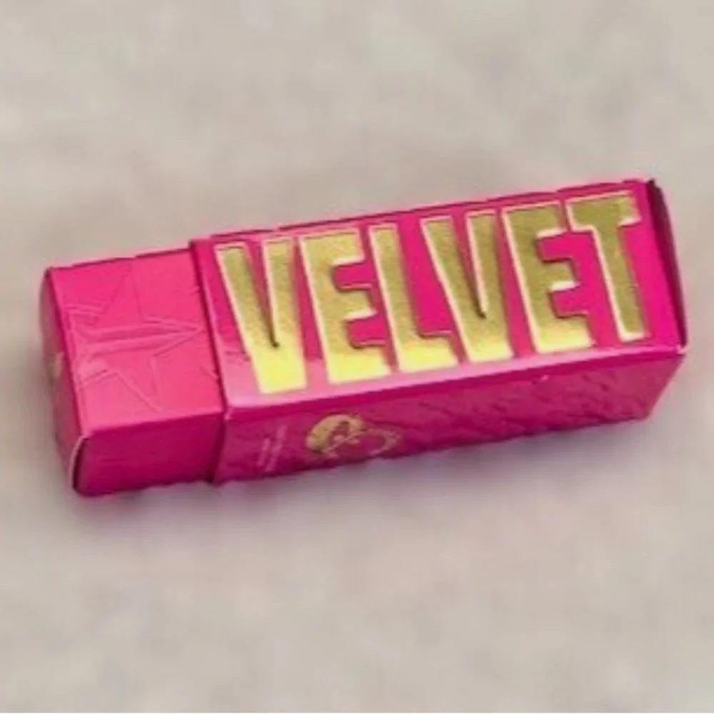 Jeffree Star Lipstick- Velvet Trap- COFESSIONAL